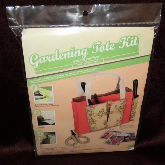 Dritz Gardening Tote Kit Cut and Sew - Picture 1 of 3